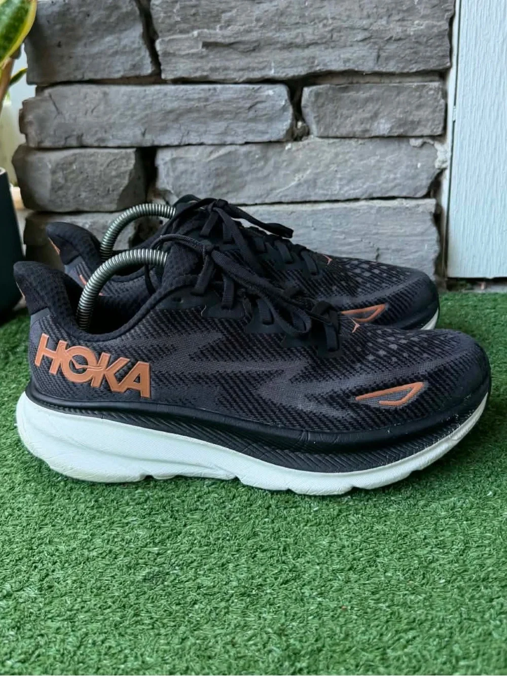 Hoka One One Clifton 9 Black/Rosegold Womens Sneakers